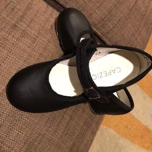Black Capezio tap shoes size 10.5 M - like new